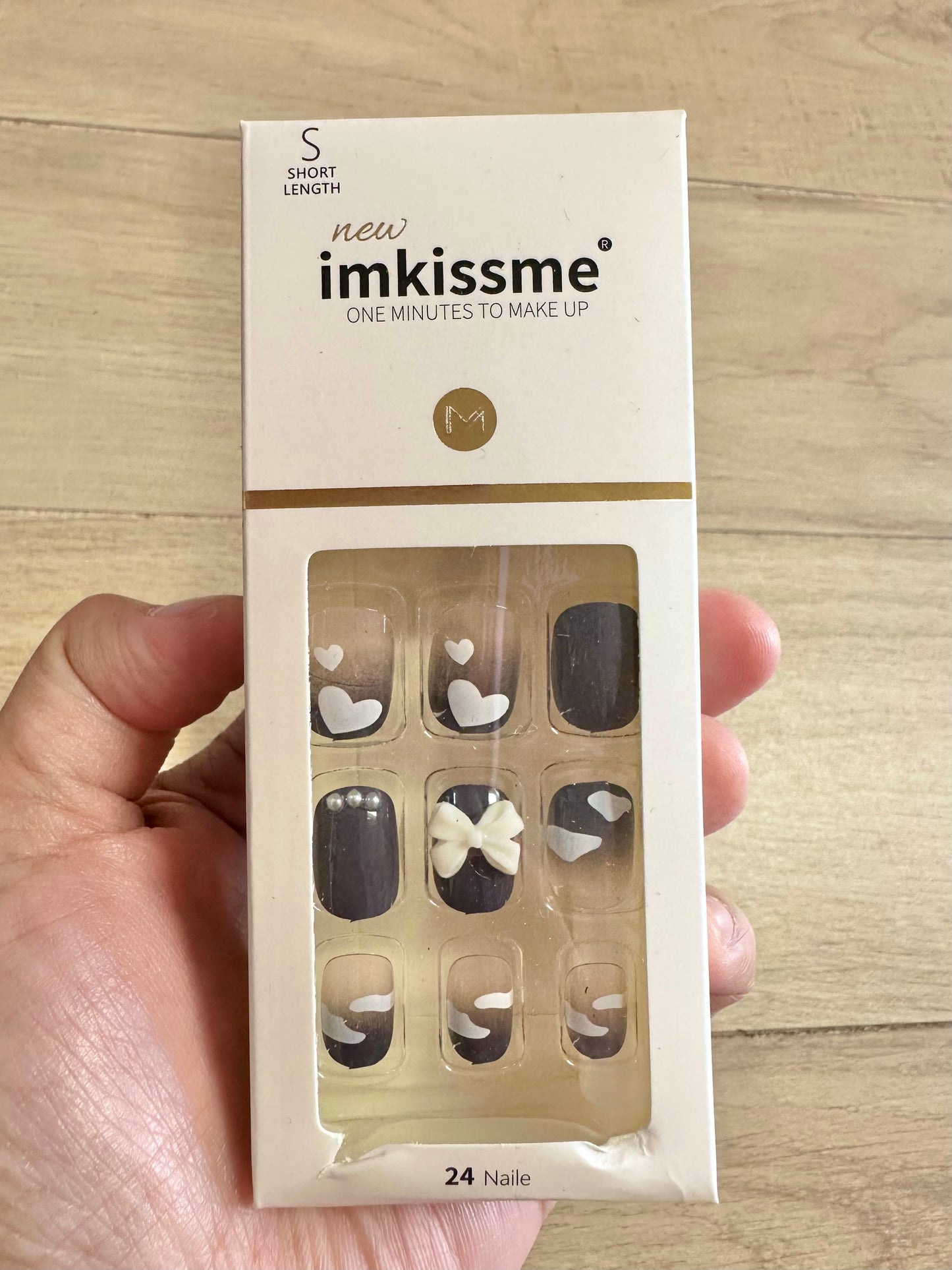 Stick-on Nails